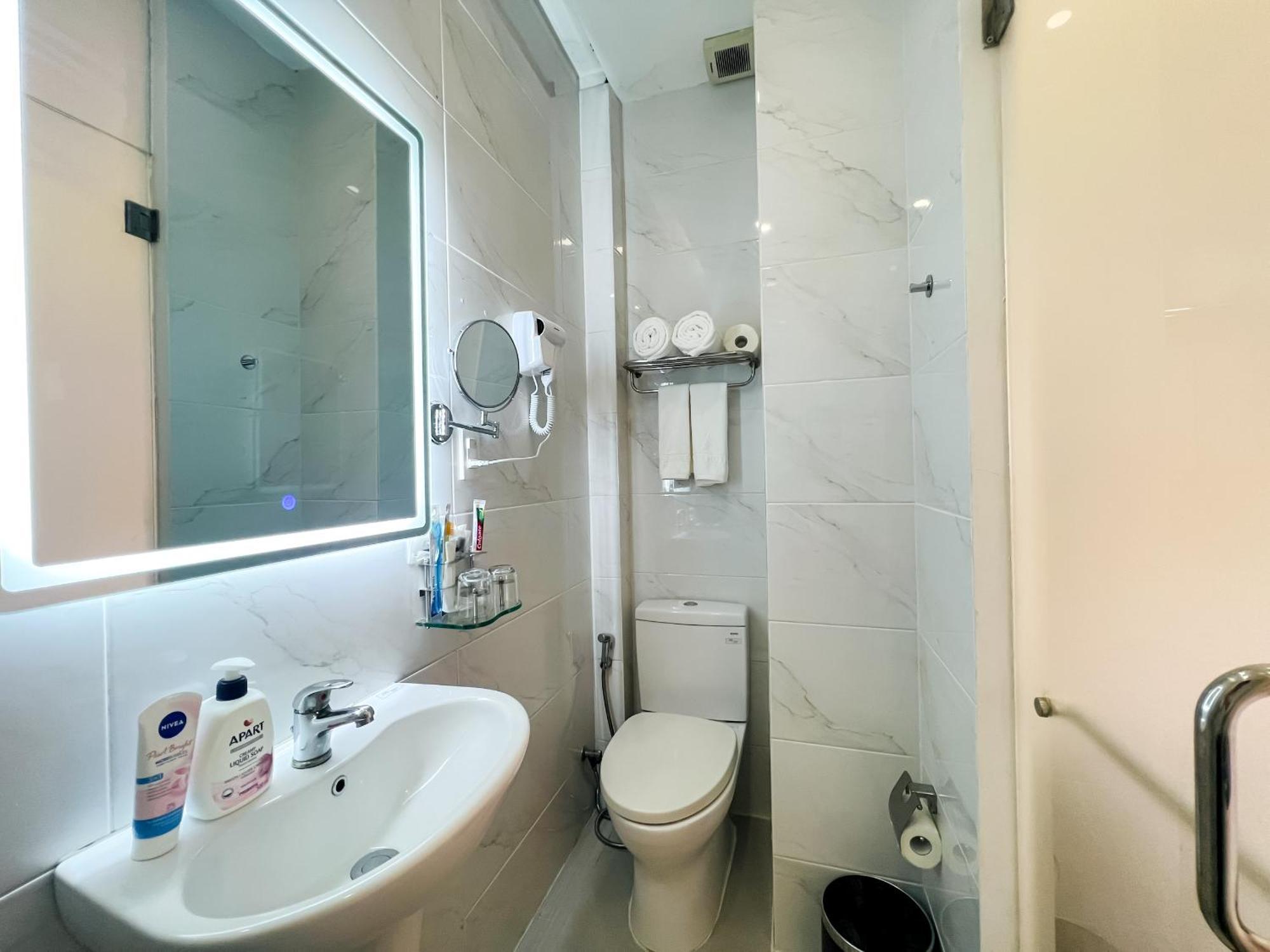 A25 Hotel - 75 Le Thi Hong Gam Ho Si Minh-város Kültér fotó